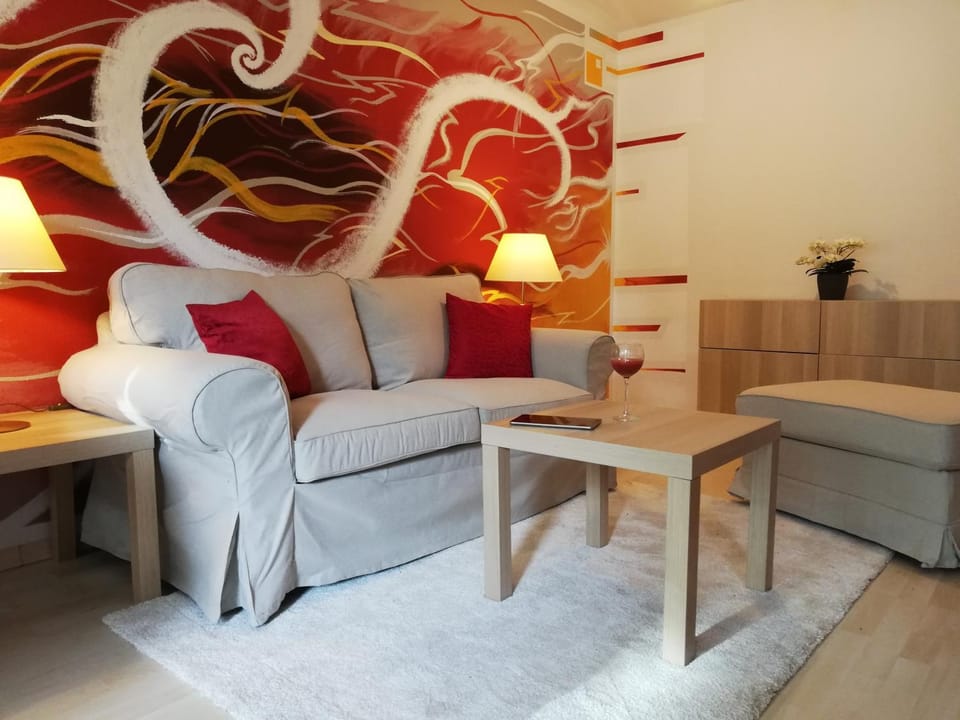 Living room, Seating area