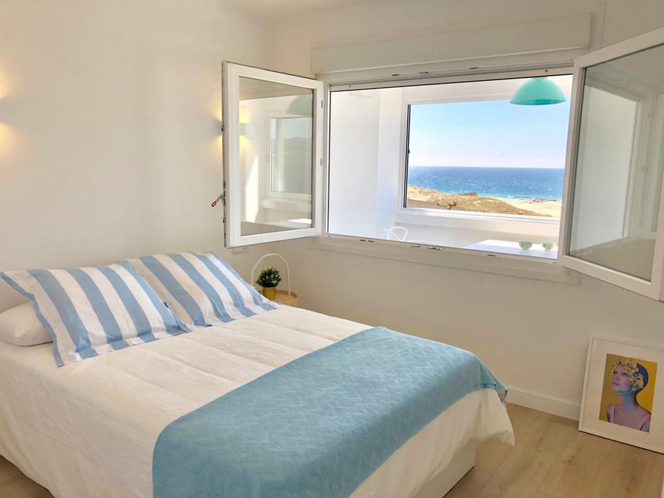 Decorative detail, Sea view