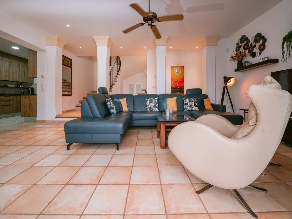 Property building, Living room