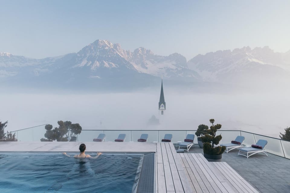 View (from property/room), Mountain view, Swimming pool