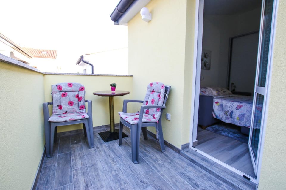 Property building, Balcony/Terrace