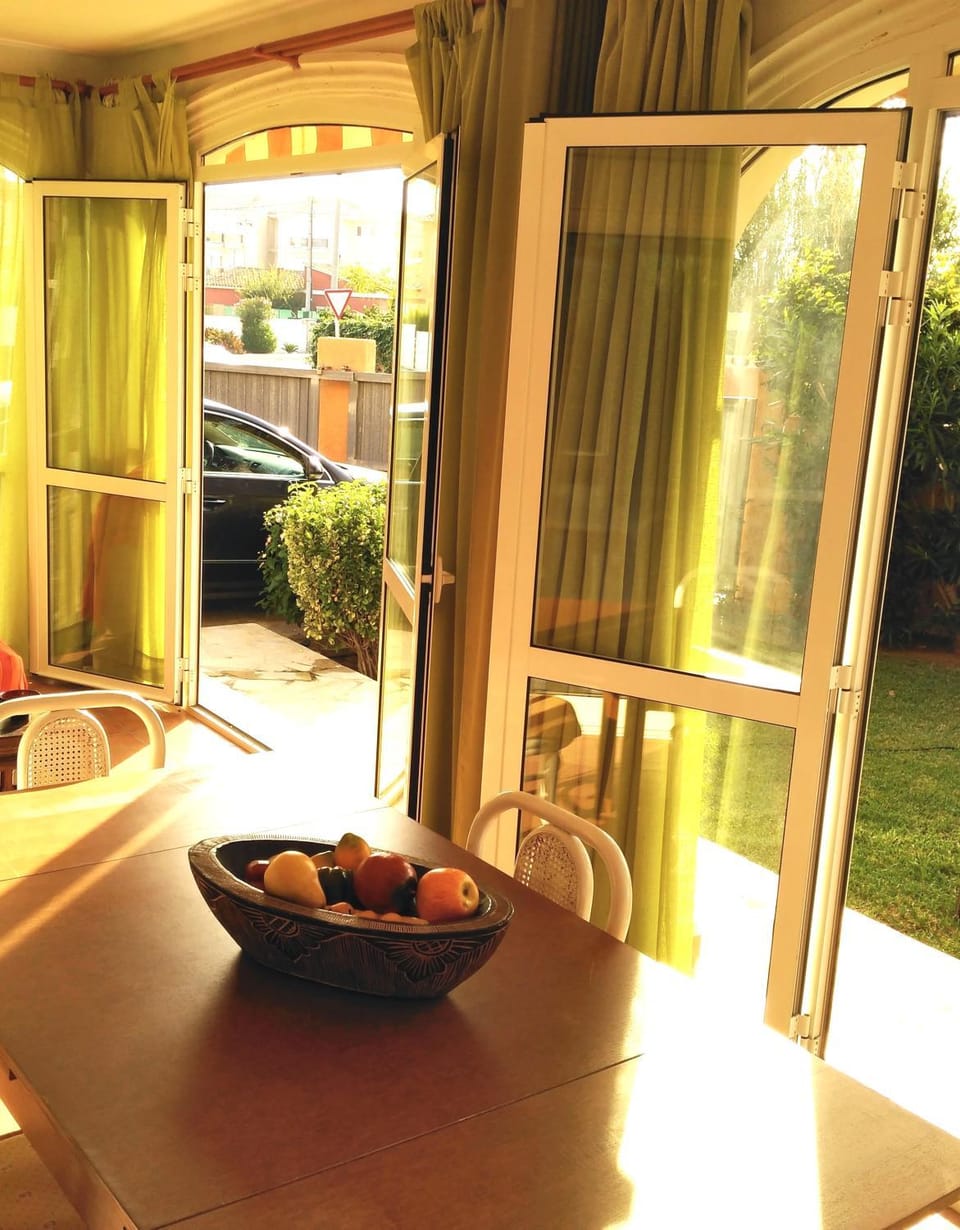 Balcony/Terrace, Living room, Dining area, Garden view, Mountain view