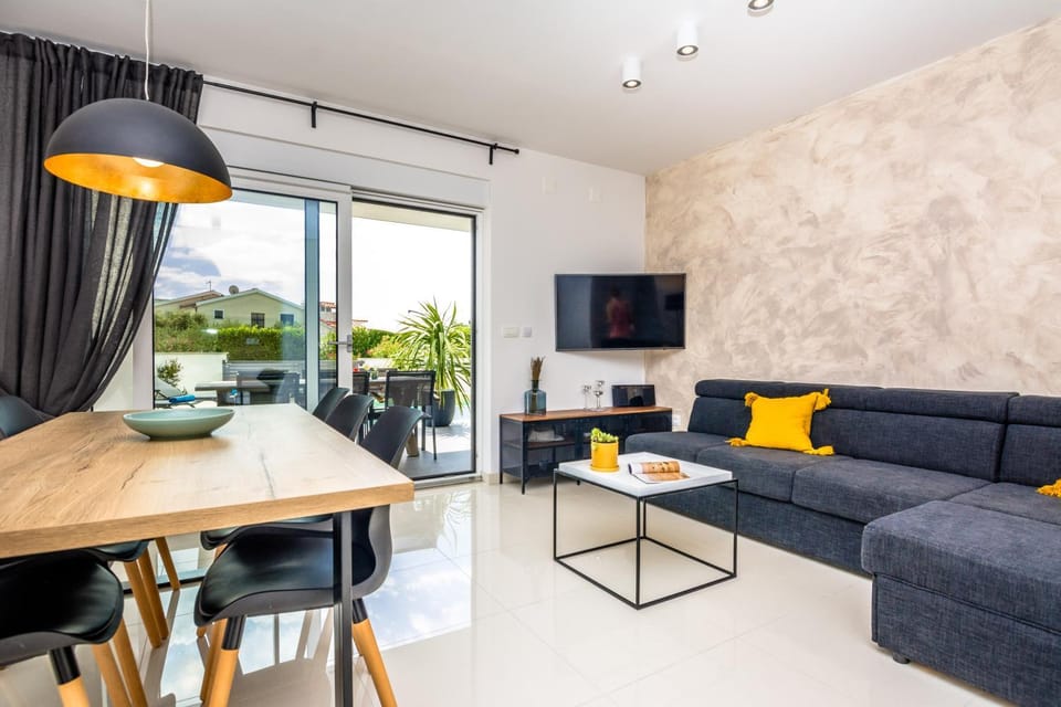 Living room, Lounge or bar, Dining area