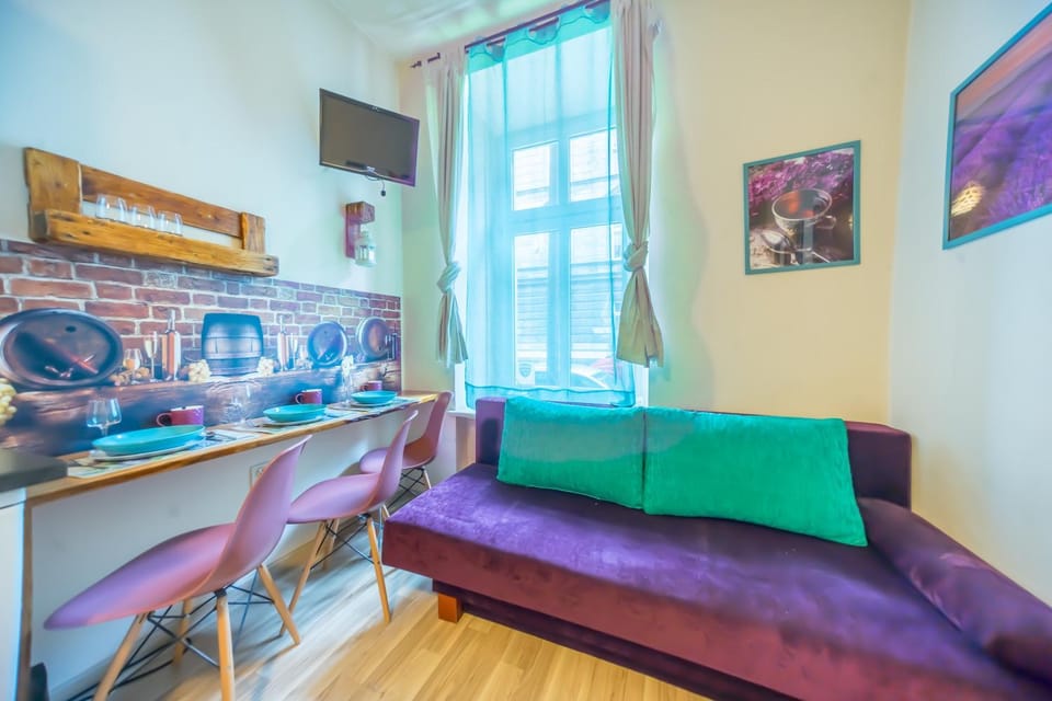 Living room, Photo of the whole room