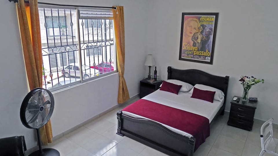 Bed, Photo of the whole room