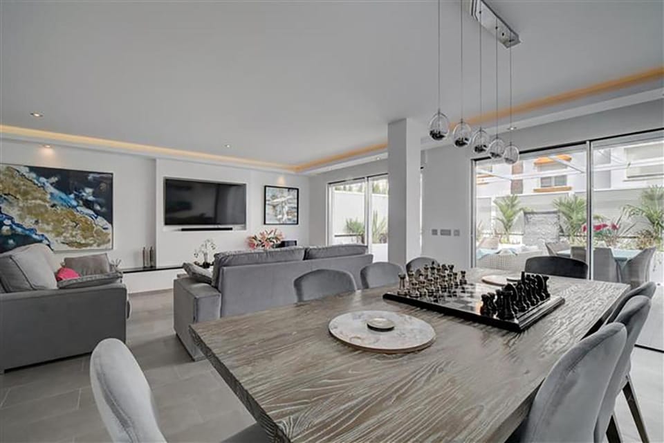 Casa Luna by Finest Rentals House in Marbella