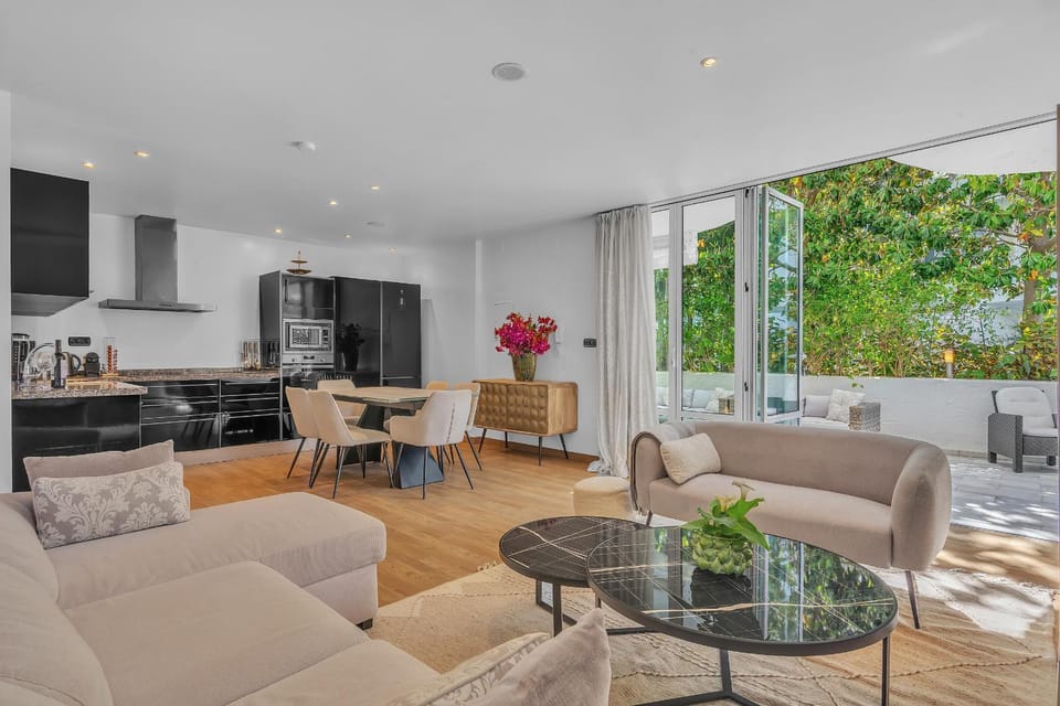 Marbella Real - Stylish 2 Bedroom Apartment by Finest Rentals Apartment in Marbella
