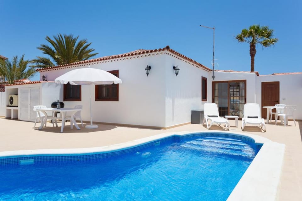 CASA BRANSFORD, Excellent, Sunny House with Private Heated Pool Villa in Abona