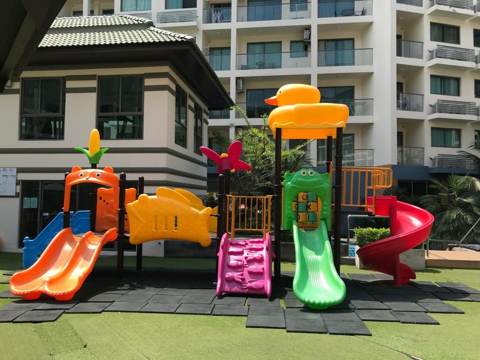 Day, Children play ground