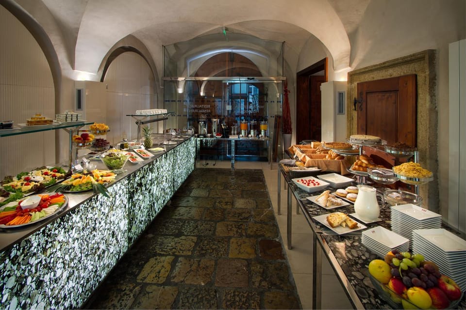 Breakfast, Buffet breakfast