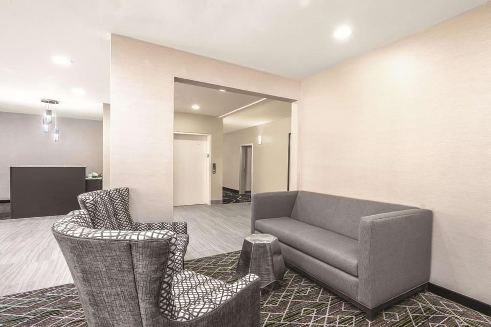 Lobby or reception, On site