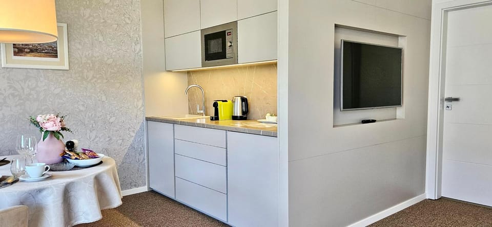 TV and multimedia, Coffee/tea facilities