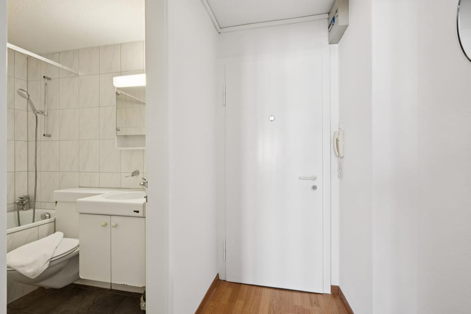 Executive Studio - Crown 12 Apartment in Zurich City