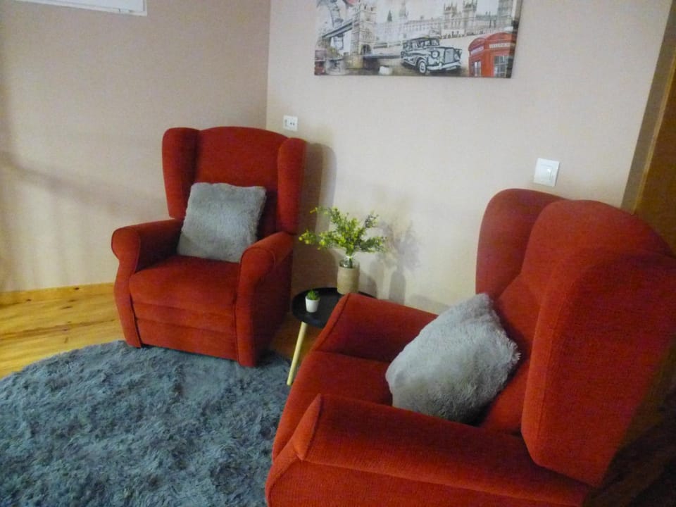 Living room, Lounge or bar