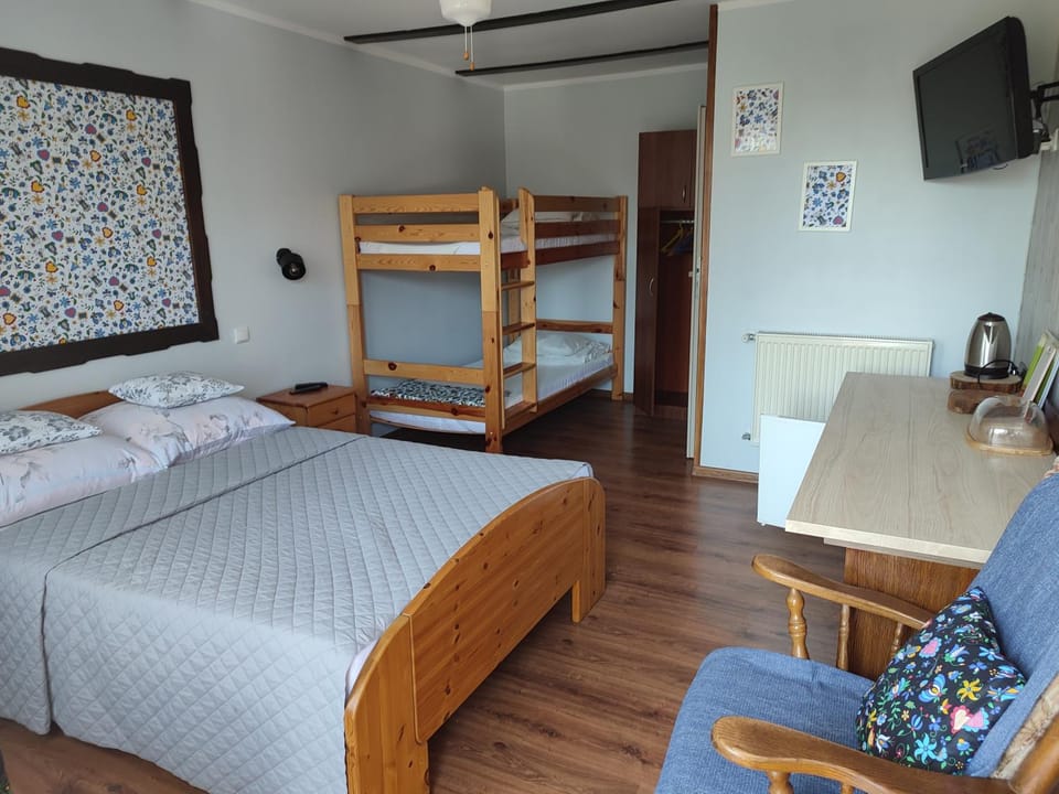 Bed, bunk bed