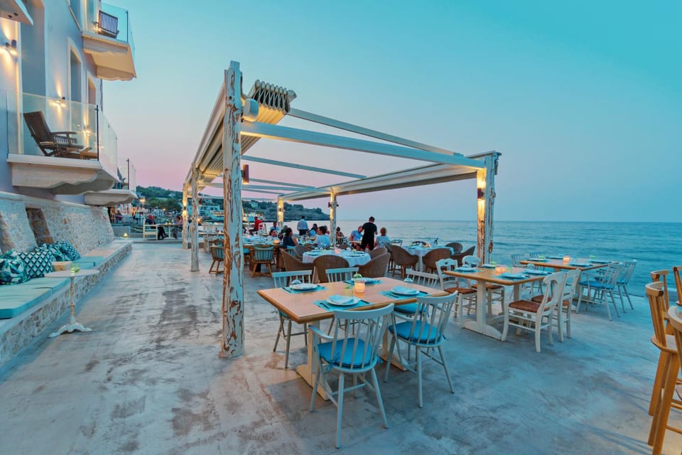 Patio, Restaurant/places to eat, Sea view, Sunrise, Sunset