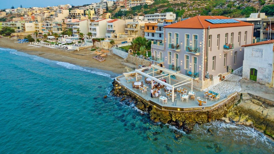 Restaurant/places to eat, Bird's eye view, Beach