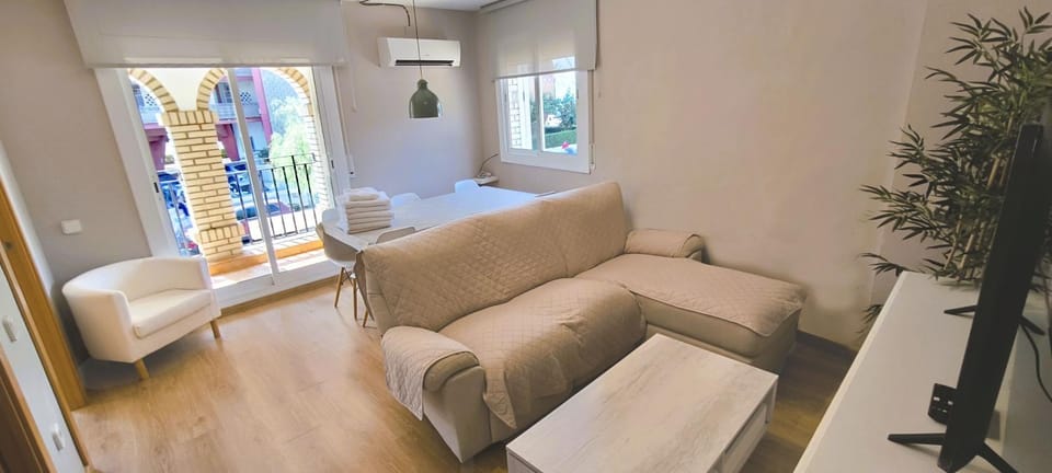 Palfuriana 86, a 30 metros de la playa WIFI ideal con niños (12) Apartment in Baix Penedès