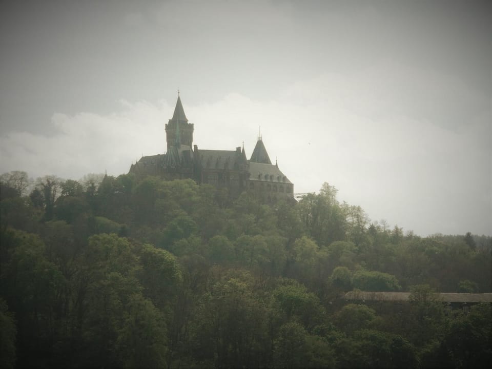 Nearby landmark, Natural landscape, Landmark view