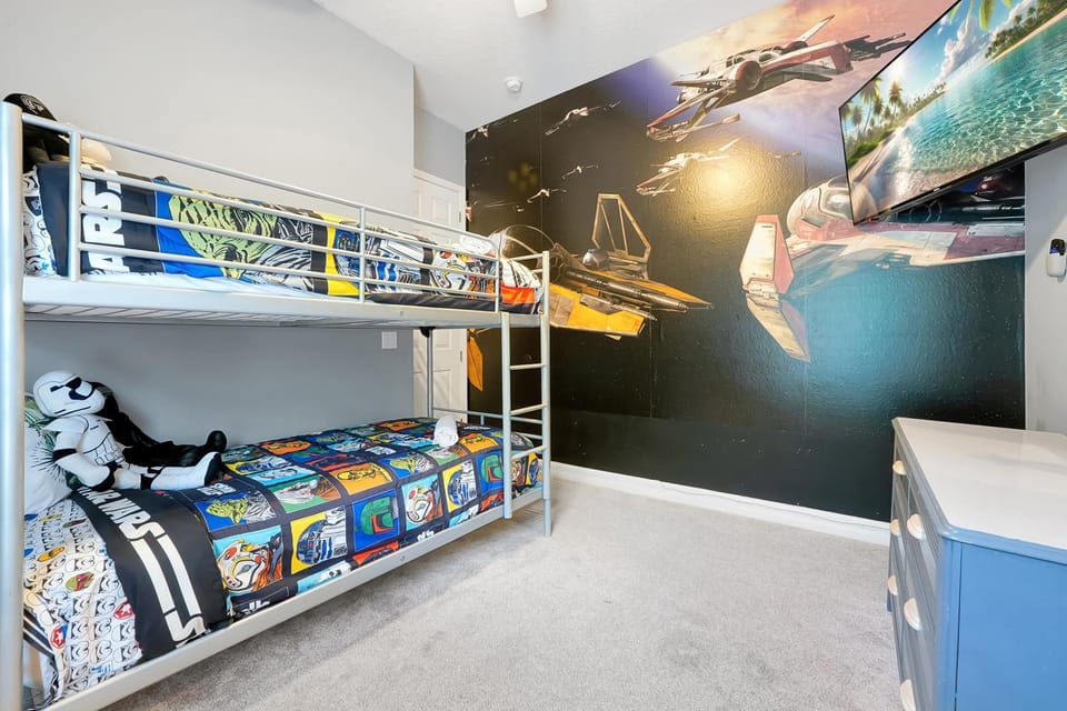 Bed, Photo of the whole room, Bedroom, bunk bed