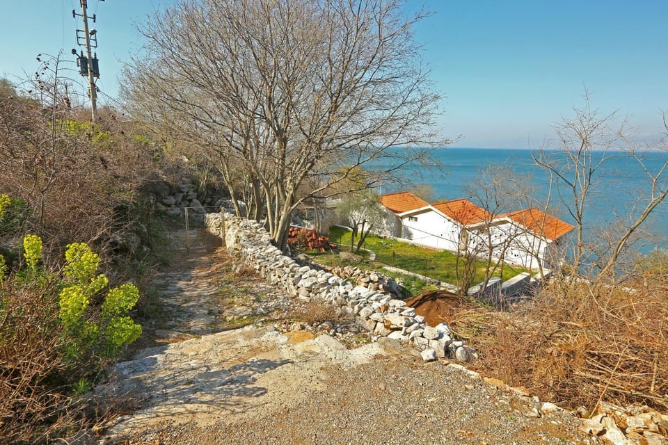 Vani i Bardhë Villa in Montenegro