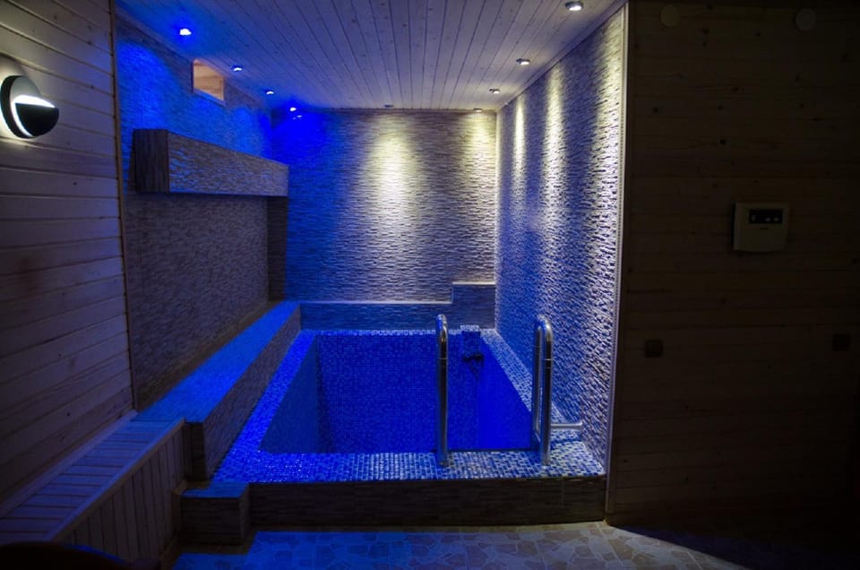 Activities, Swimming pool