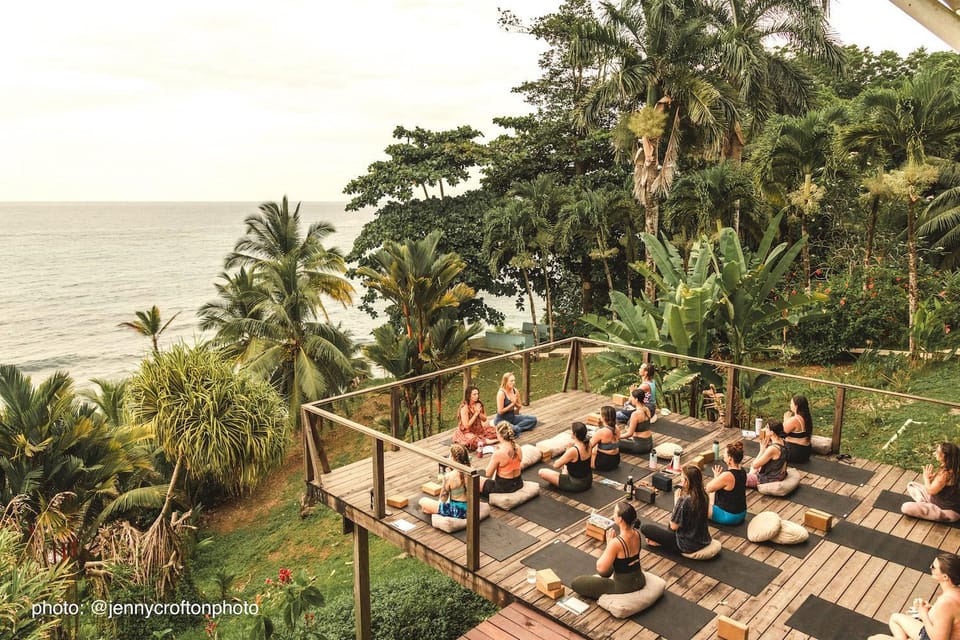 Property building, People, Activities, Balcony/Terrace, Sea view