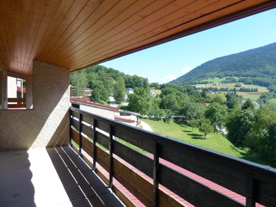Balcony/Terrace, Bedroom, Garden view, Garden view, Mountain view, Mountain view