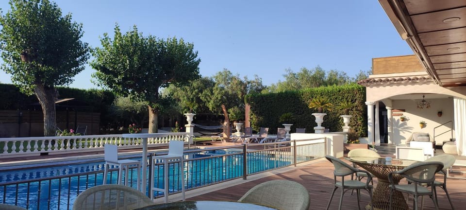 Balcony/Terrace, Swimming pool