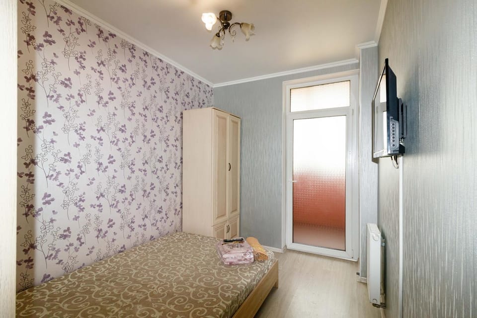 Bed, TV and multimedia, Balcony/Terrace, Bedroom, locker, towels, wardrobe