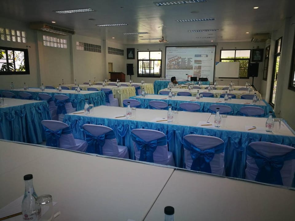 Meeting/conference room