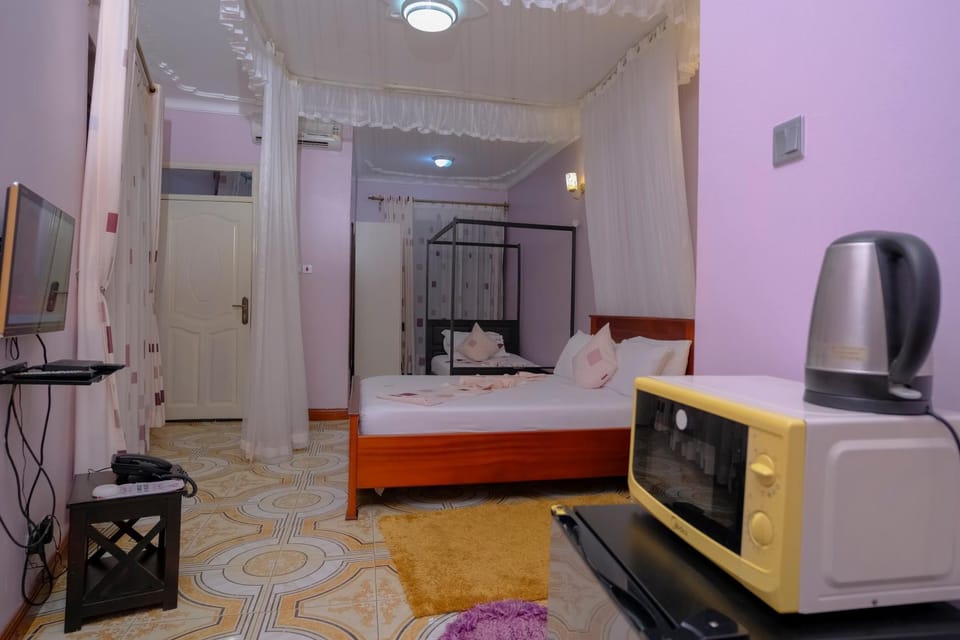 Kitchen or kitchenette, Photo of the whole room