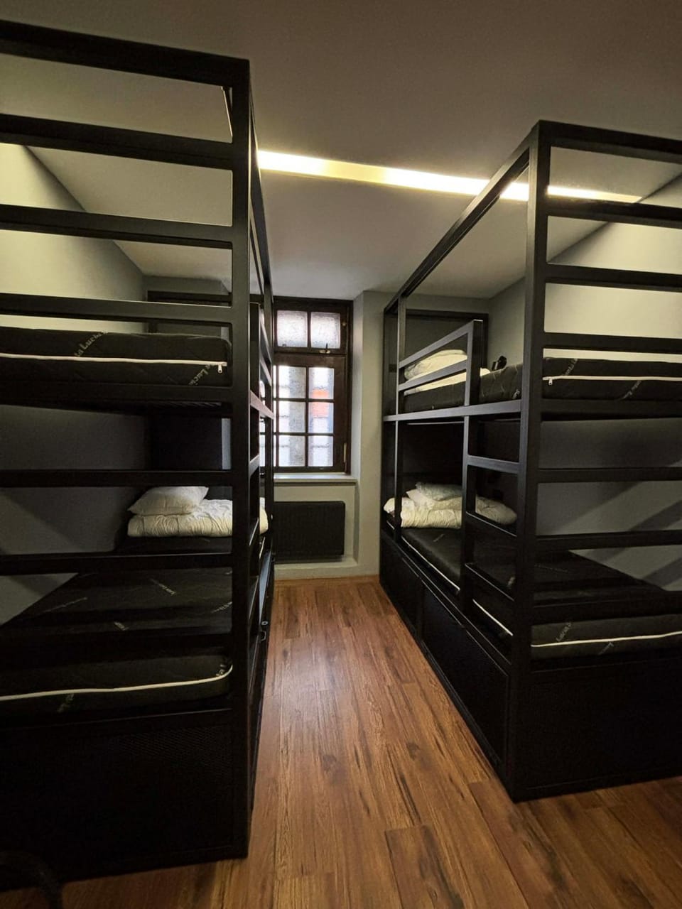 Bed, Photo of the whole room, Bedroom, bunk bed