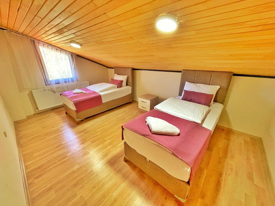Bedroom, children