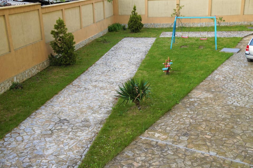 Garden, Garden view