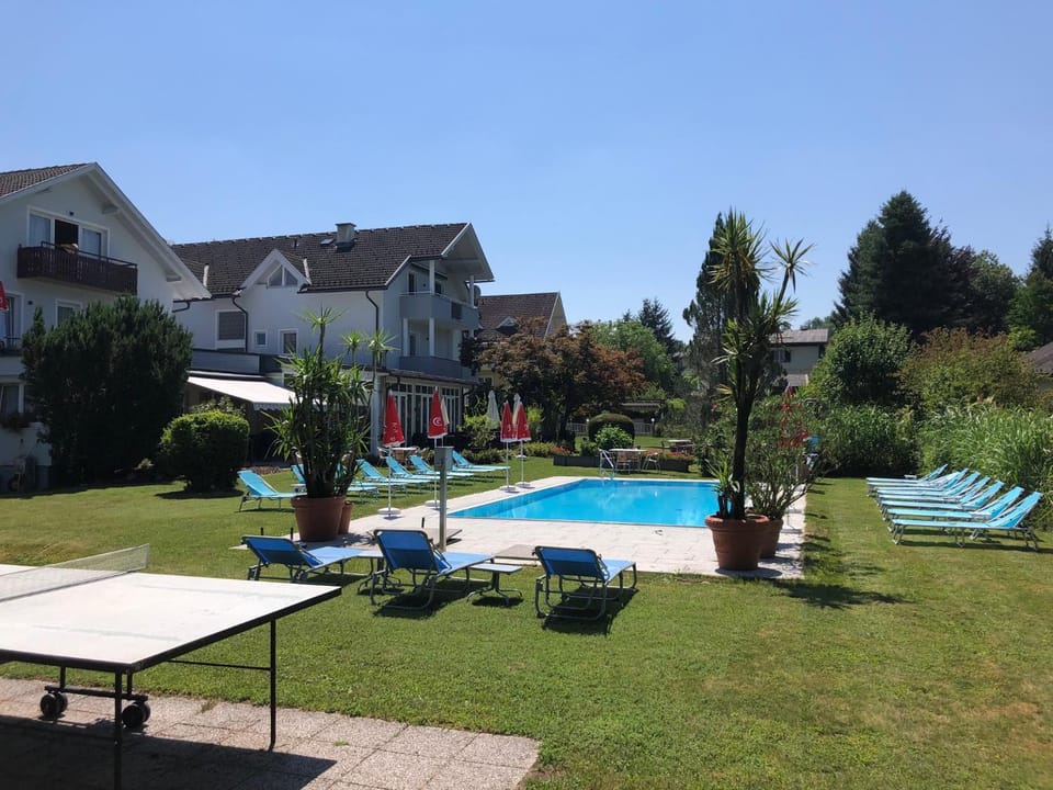 Superior-Apartment mit Pool und Seezugang Apartment in Velden am Wörthersee