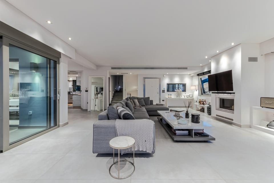 TV and multimedia, Living room