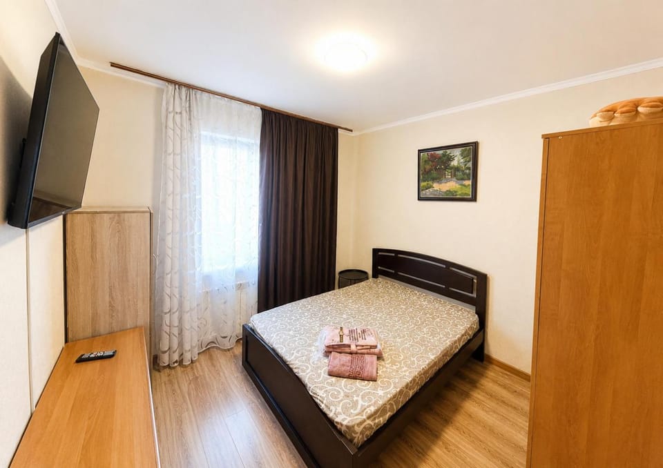 Bed, TV and multimedia, Bedroom, internet, internet