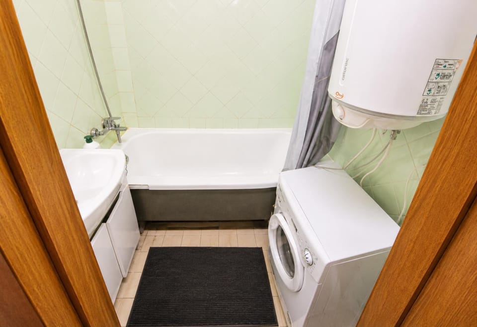 Shower, Bathroom, Bath, hair dryier, washing machine