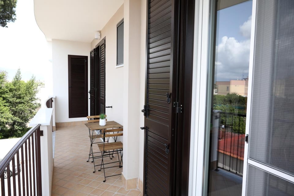 Day, Balcony/Terrace, Inner courtyard view