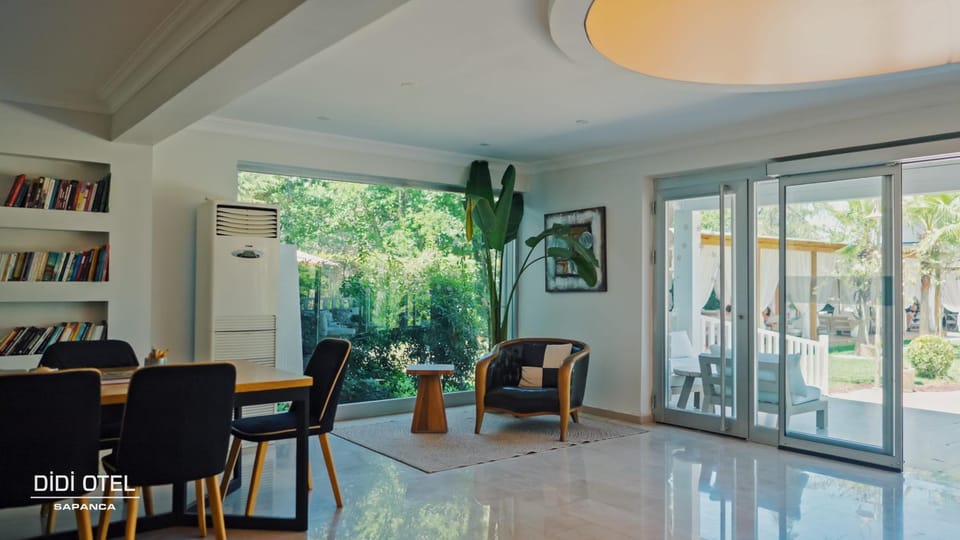 Seating area, Garden view
