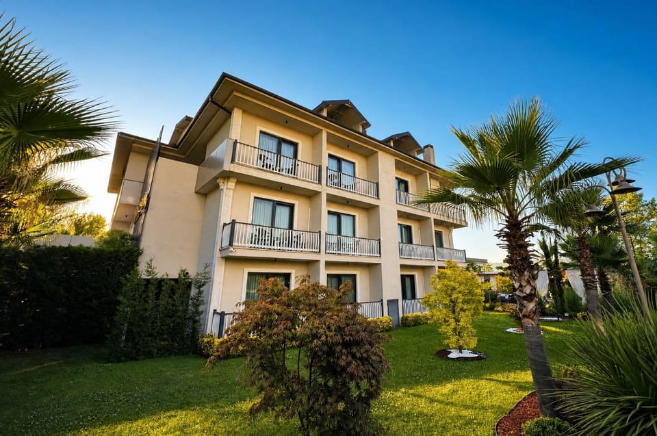 Property building, Garden