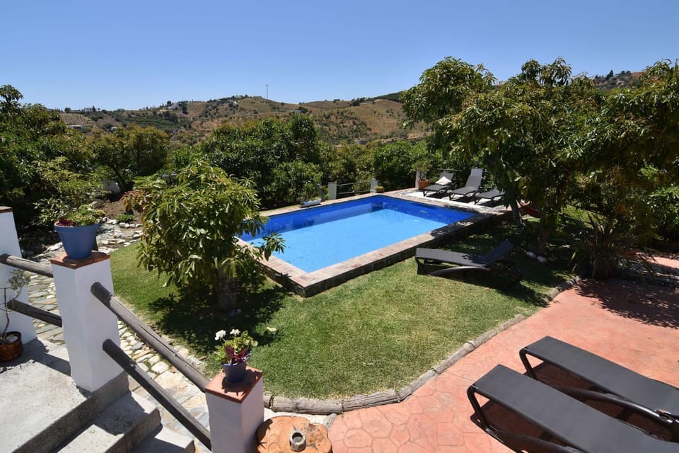 Balcony/Terrace, Swimming pool