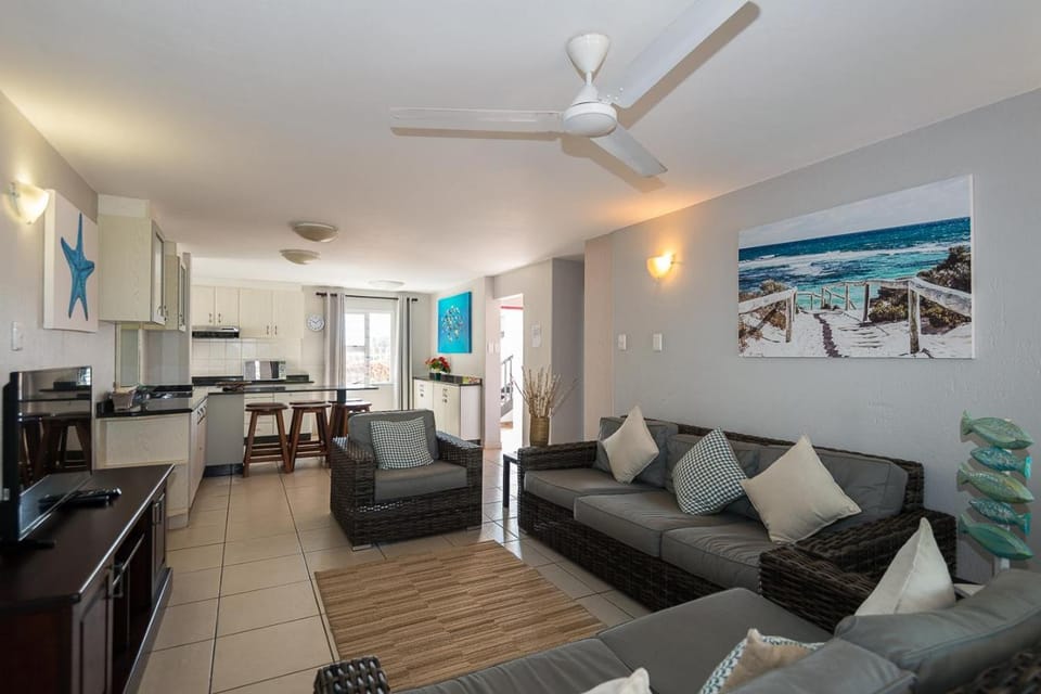 TV and multimedia, Living room, Dining area
