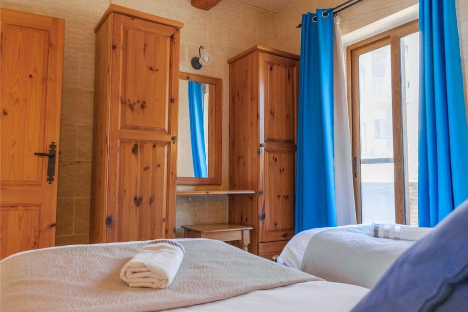 Ta Danjela Villa Sleeps 8 with Pool Villa in Malta