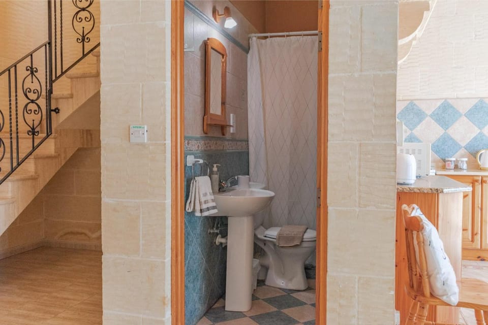 Ta Danjela Villa Sleeps 8 with Pool Villa in Malta