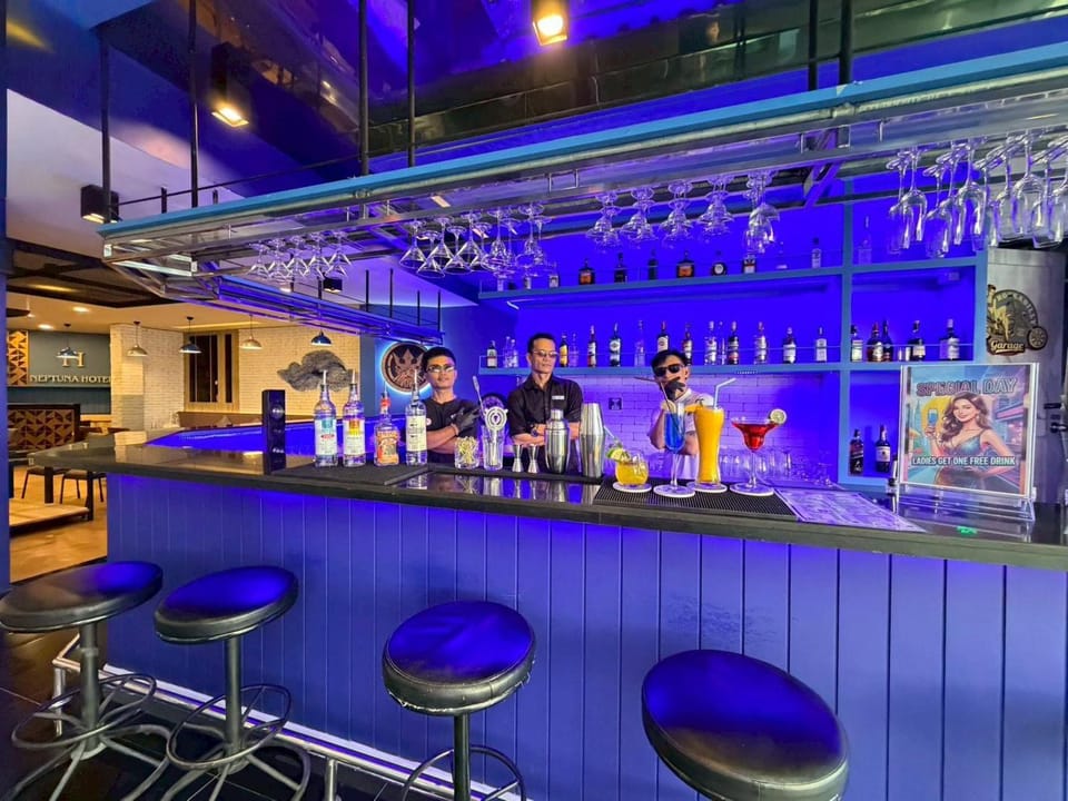 Lounge or bar