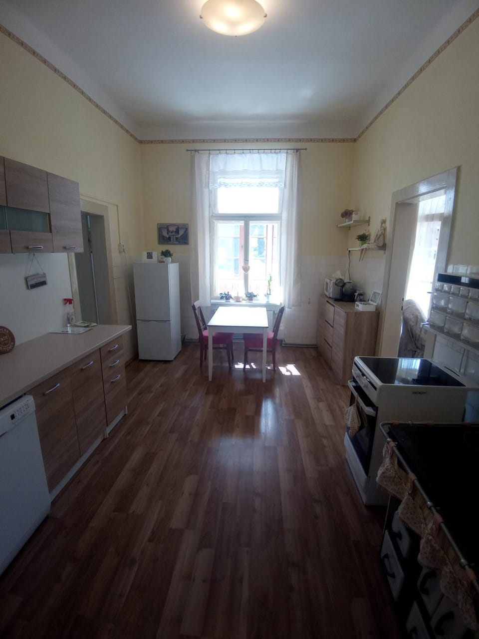 Property building, Kitchen or kitchenette, Breakfast