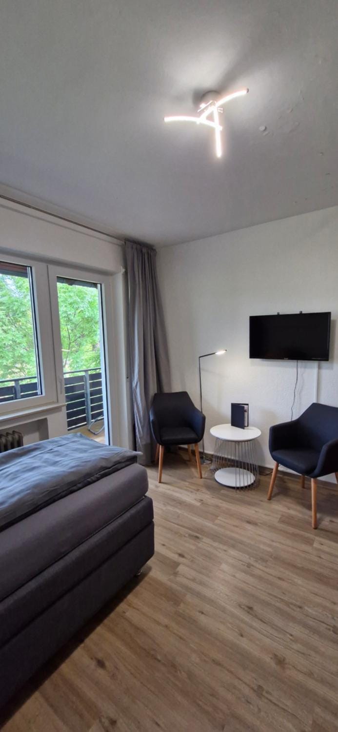 TV and multimedia, Photo of the whole room, Seating area, Bedroom