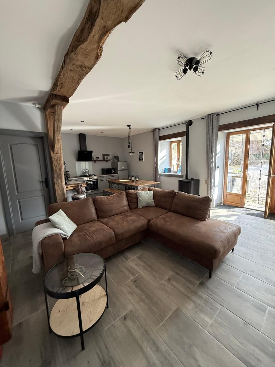 Living room, Seating area, kitchen